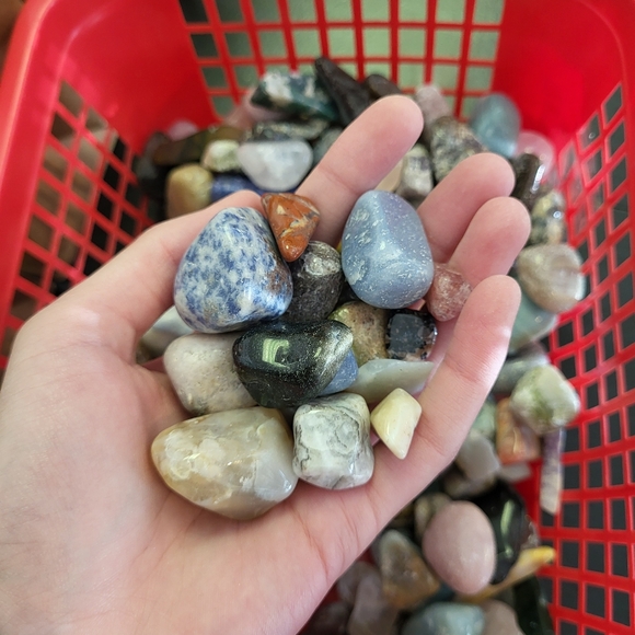 2026 Gemstone grab bags - crystal mystery bag loose mixed tumbled stones lot - Picture 6 of 8